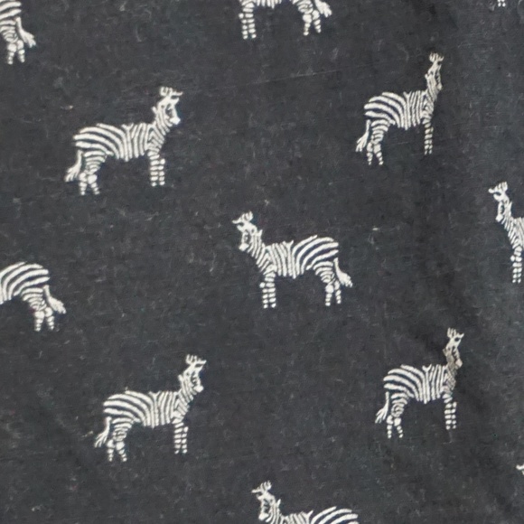 short sleeve button up weird animal - Picture 3 of 4